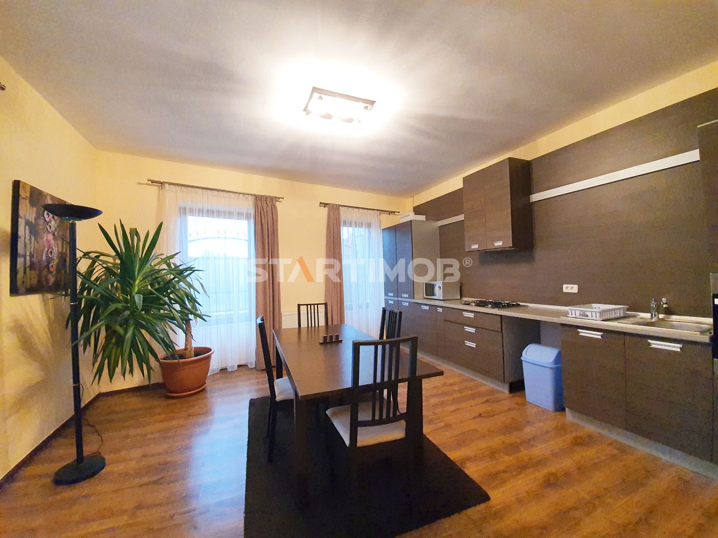 Corp de casa mobilat doua camere  Halchiu