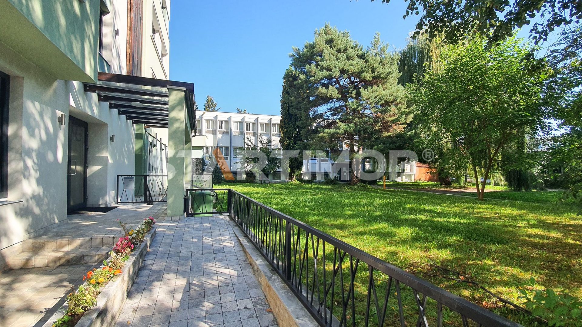 Apartament mobilat 3 camere cu parcare subterana Central