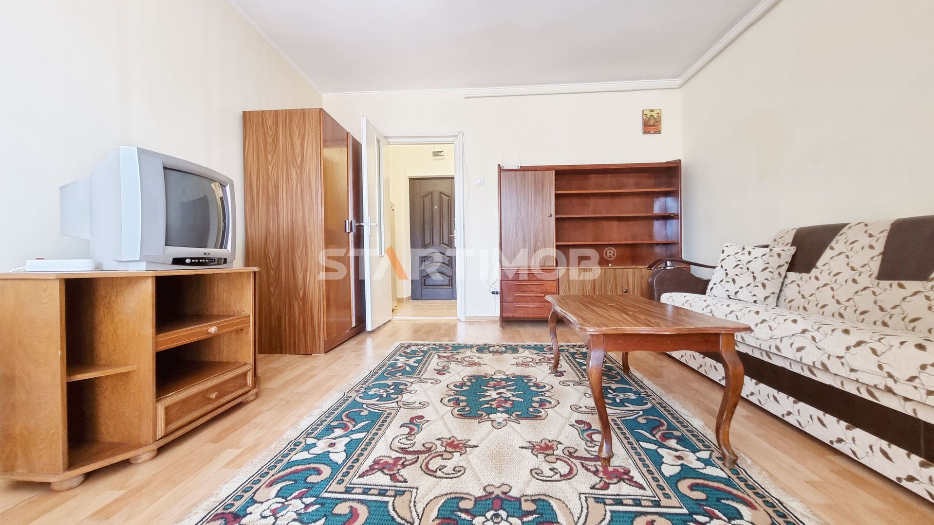 Garsoniera zona Calea Bucuresti