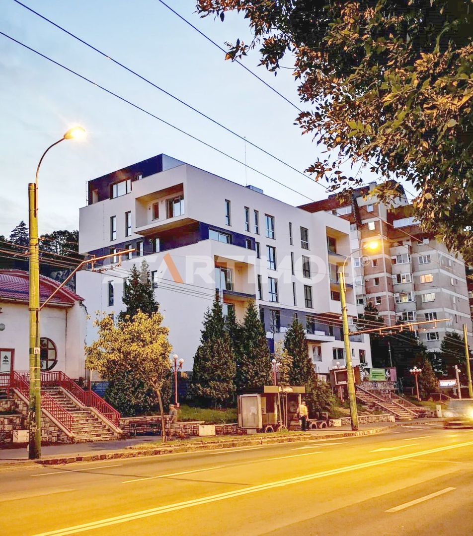 Apartament mobilat cu parcare  zona Mall Magnolia