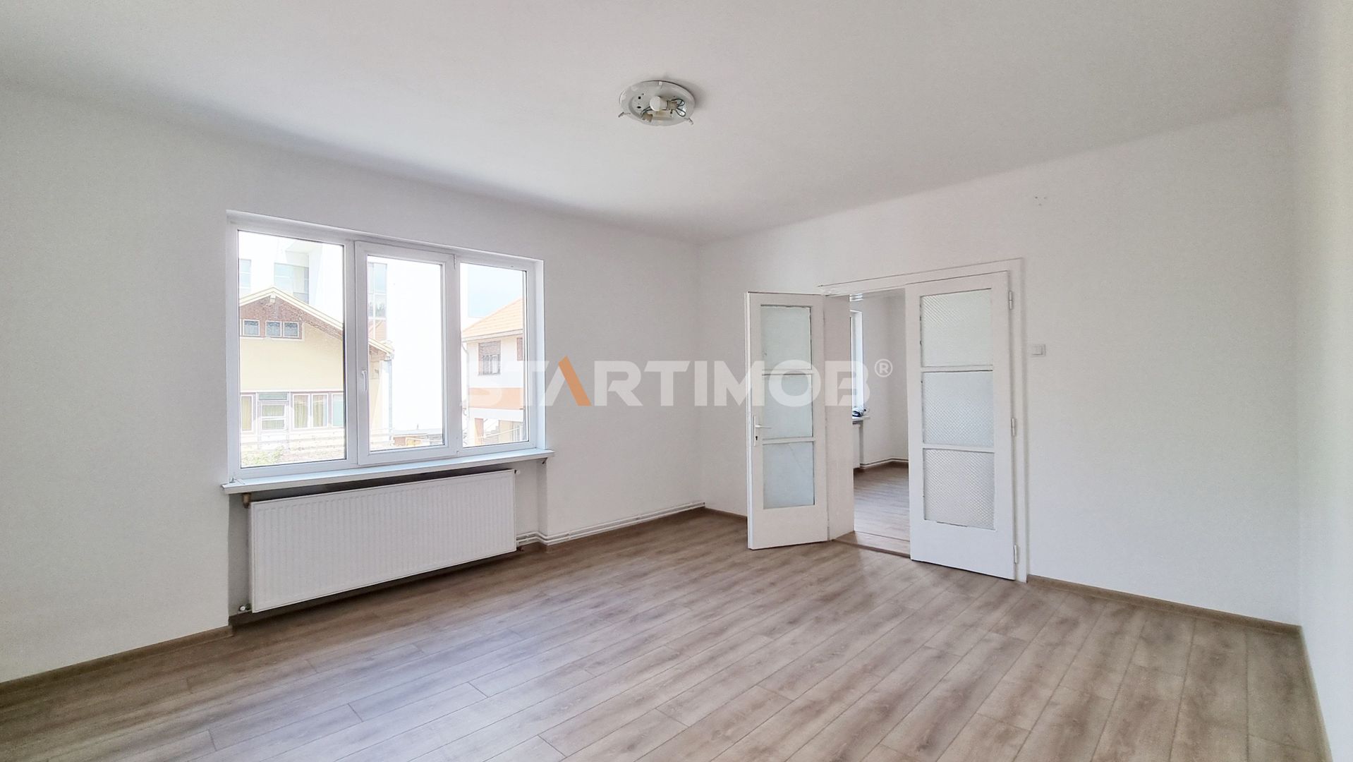 Apartament 3 camere  la casa Centru Civic