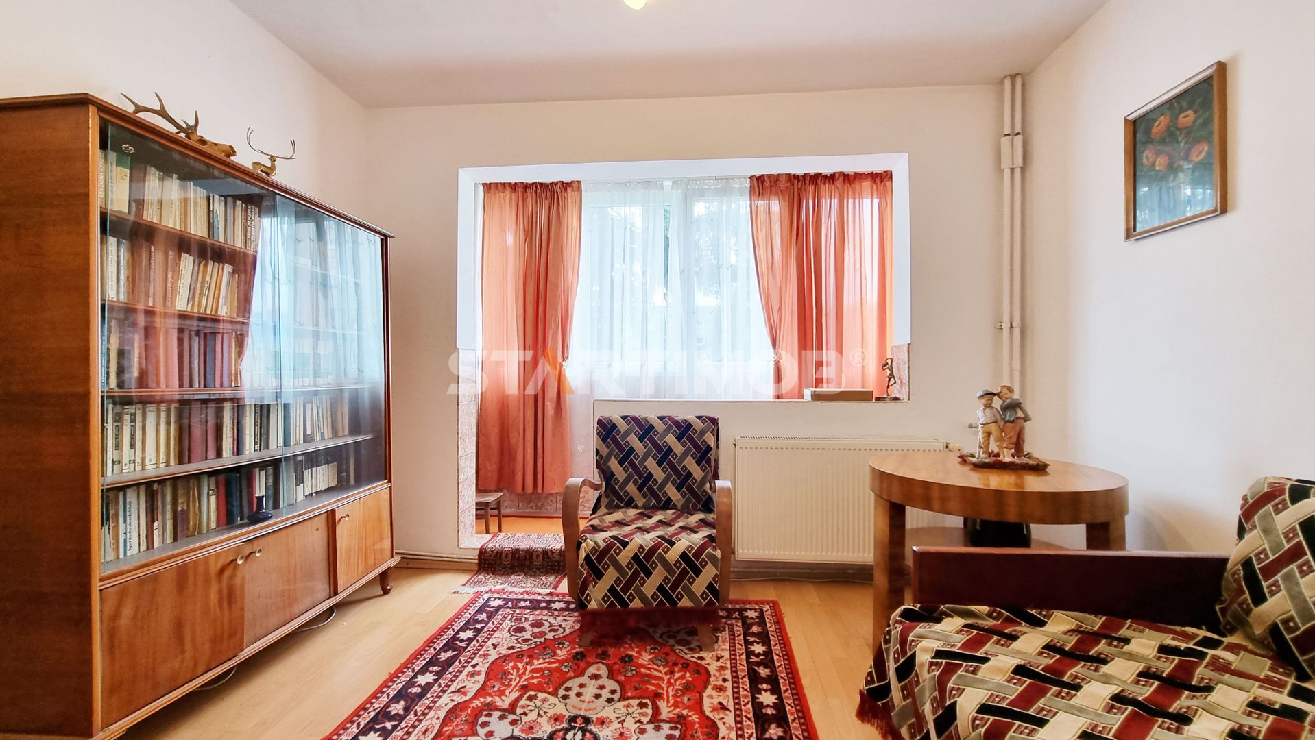 Apartament trei camere mobilat Astra Planete