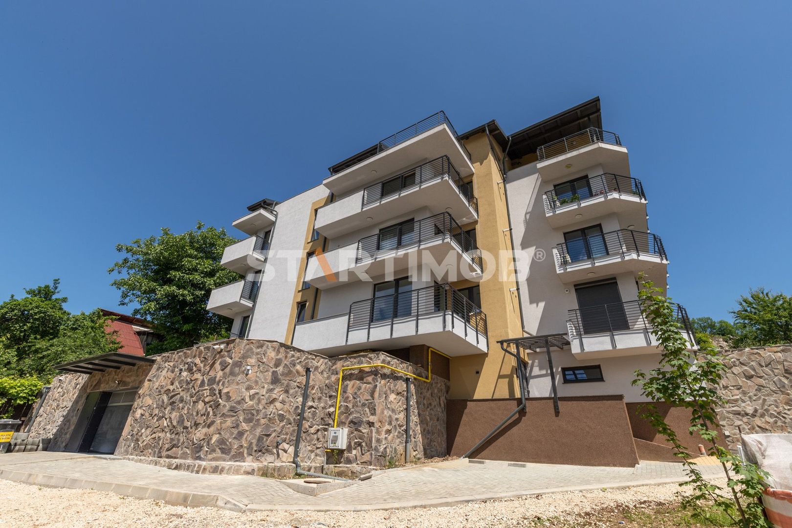 Apartament 3 camere cu boxa si parcare subterana