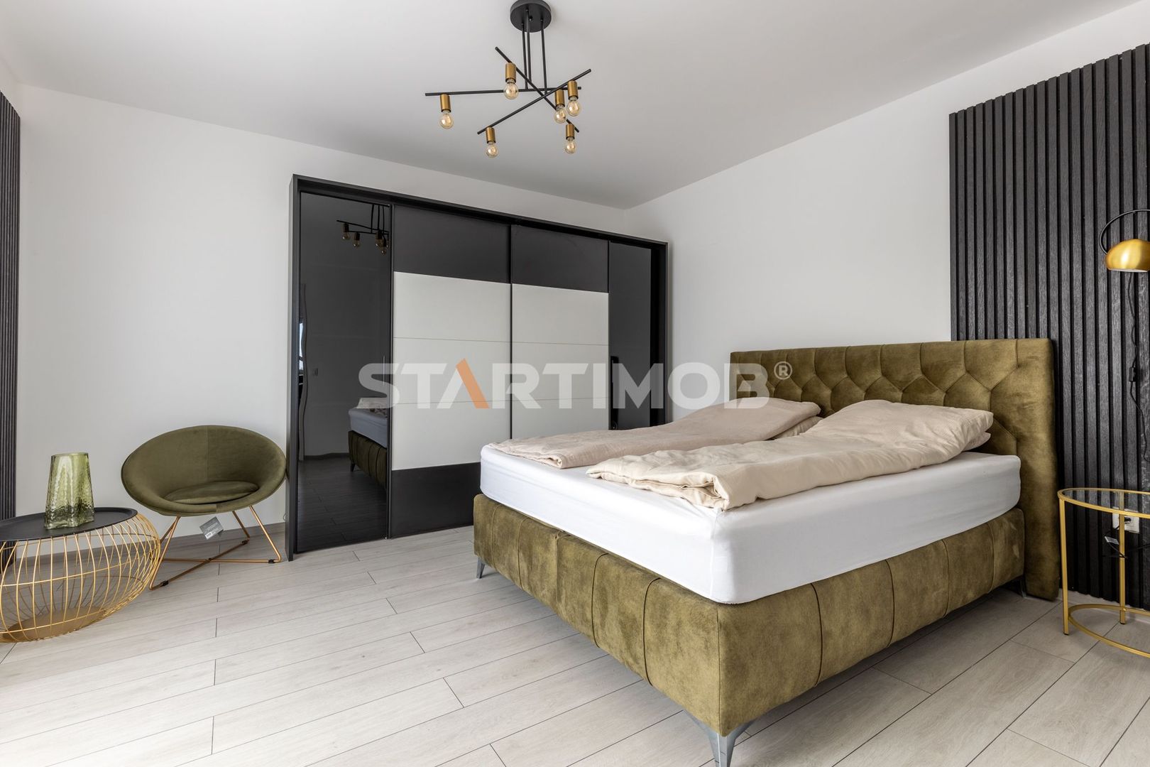 Apartament doua camere cu parcare si boxa