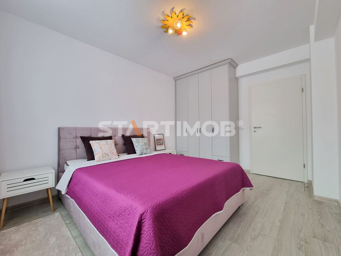 Apartament 2 camere zona Coresi cu parcare