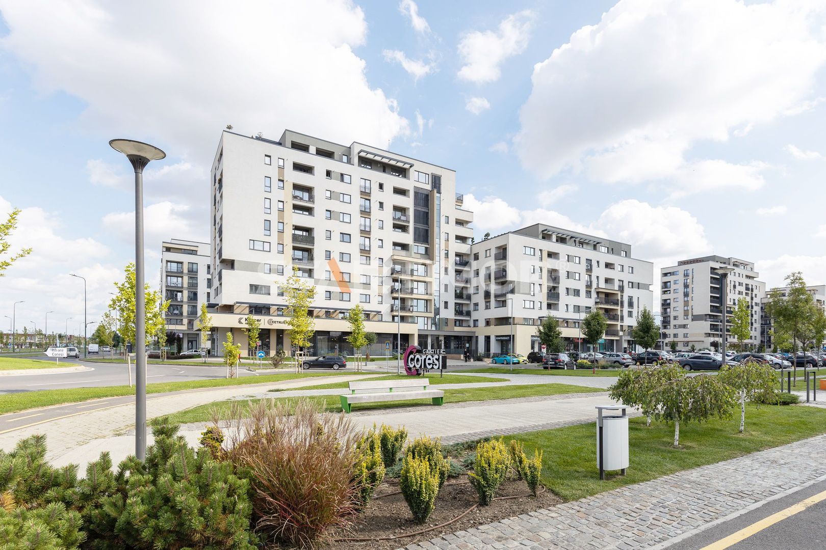 Apartament mobilat cu parcare Coresi Mall