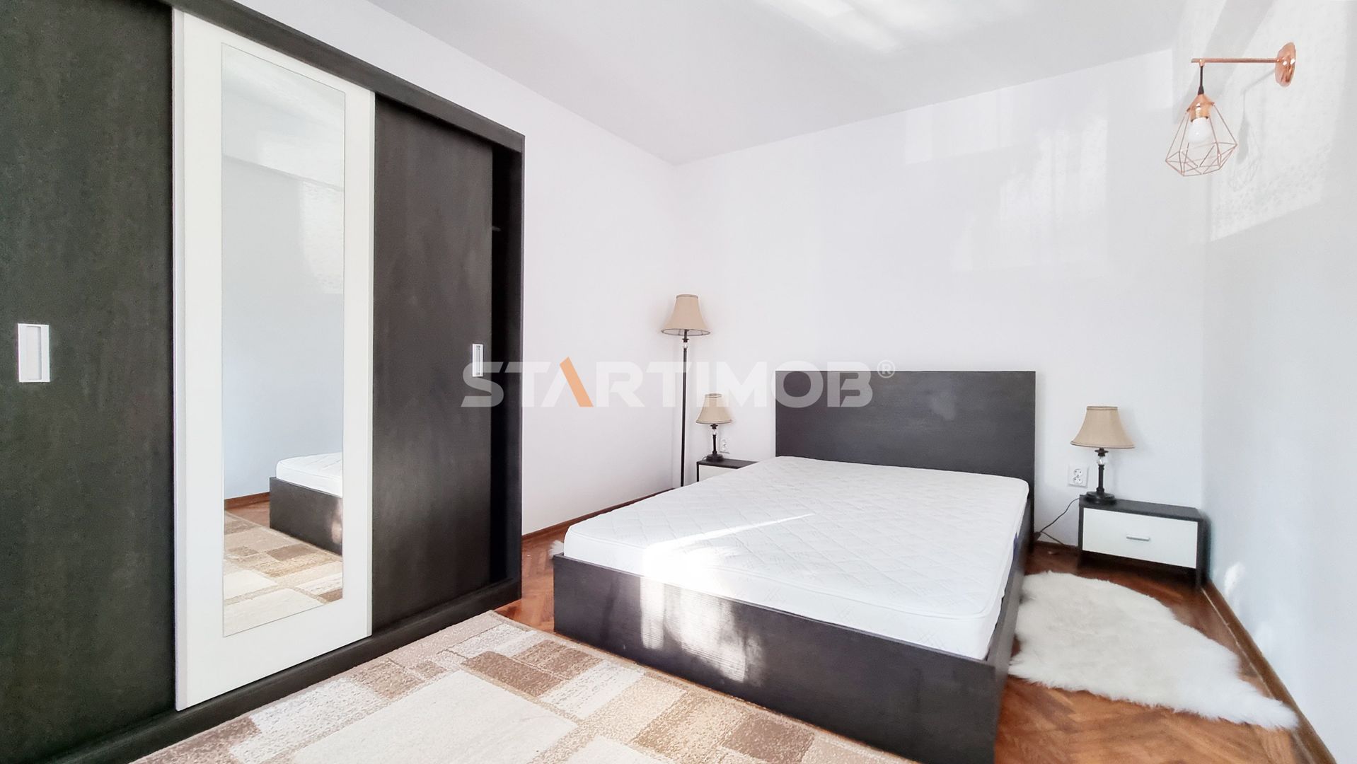 Apartament mobilat doua camere Centru Civic