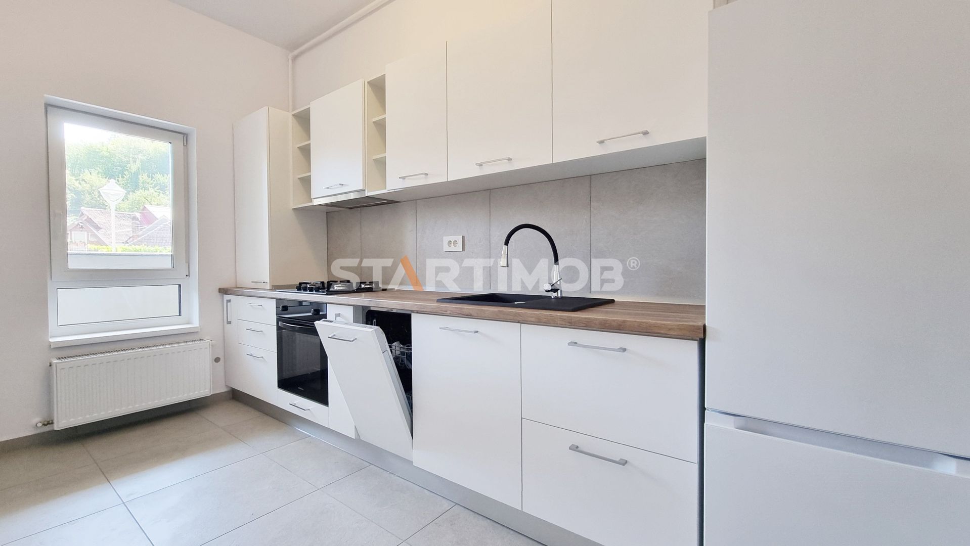 Apartament doua camere cu parcare Calea Bucuresti