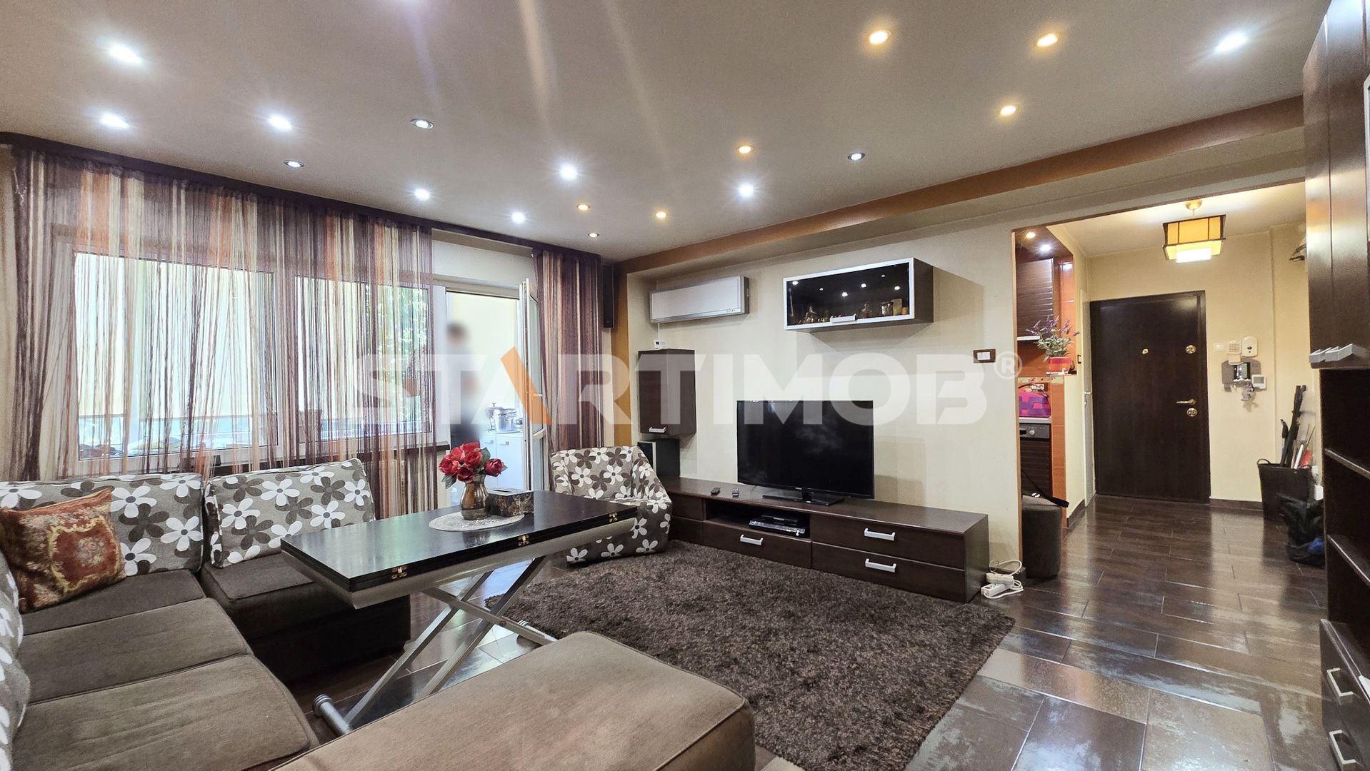 Apartament decomandat cu 2 bai si 2 parcari