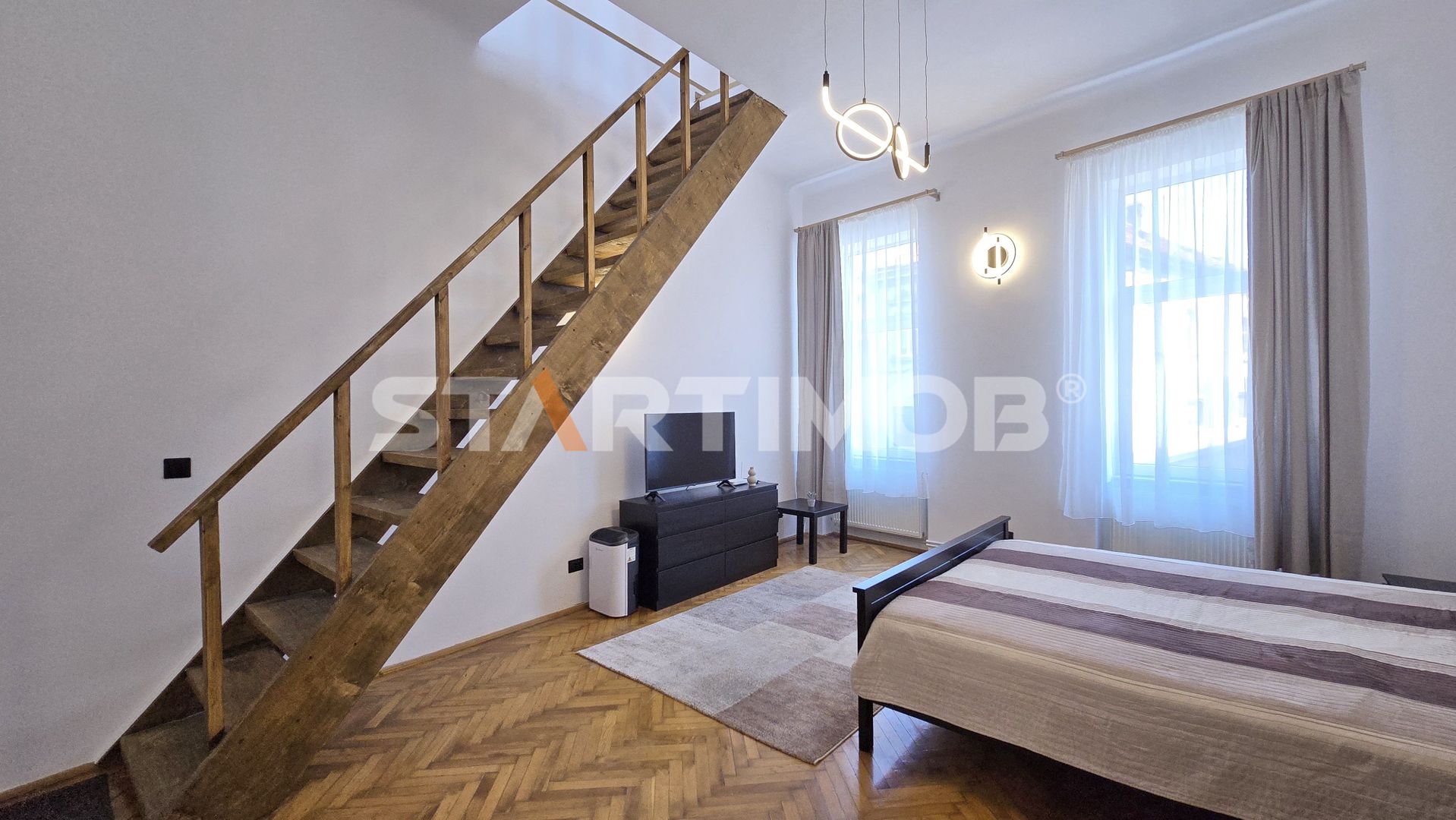 Studio mobilat Central Brasov cu parcare str Lunga