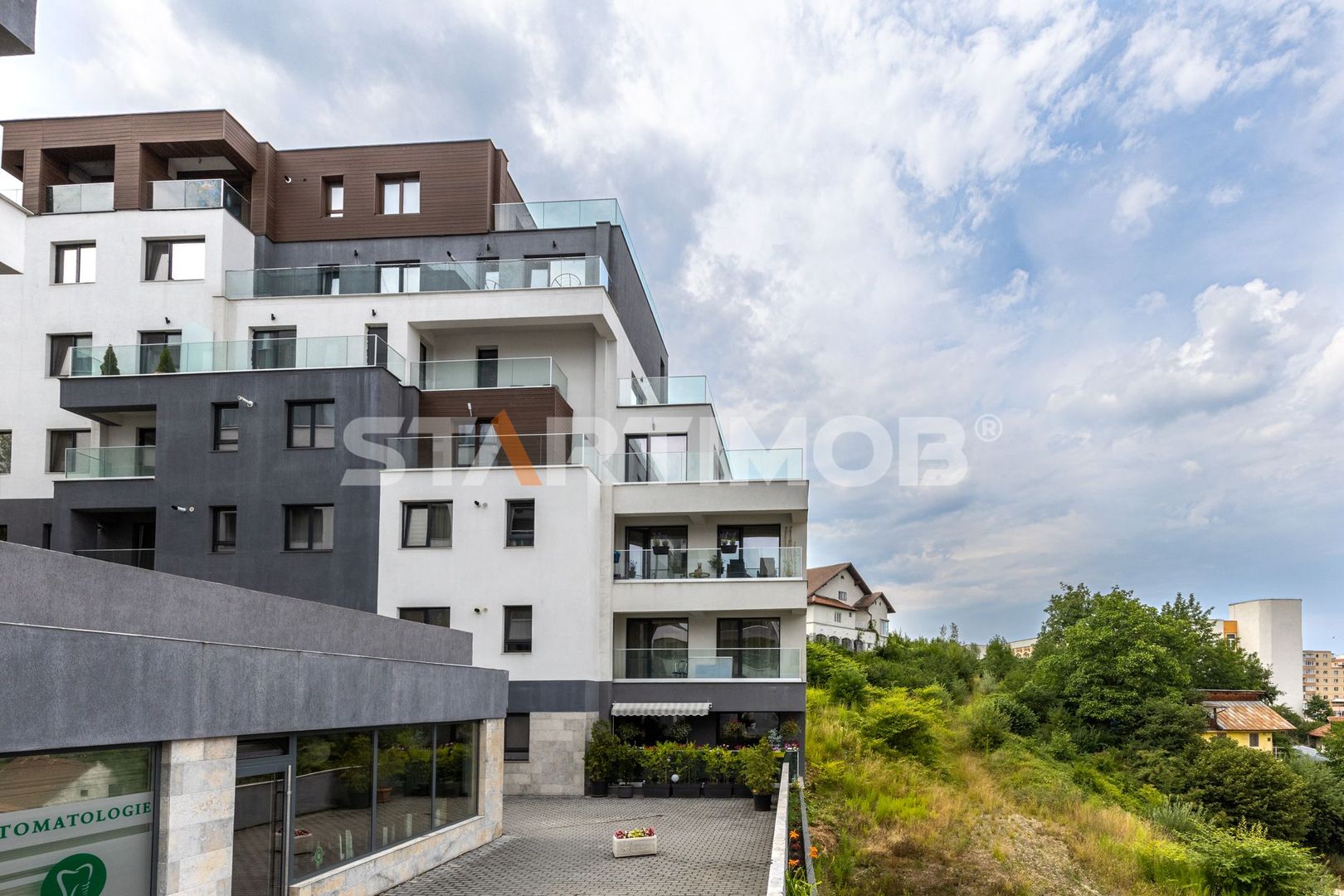 Apartament cu parcare subterana zona Universitatii Transilvania