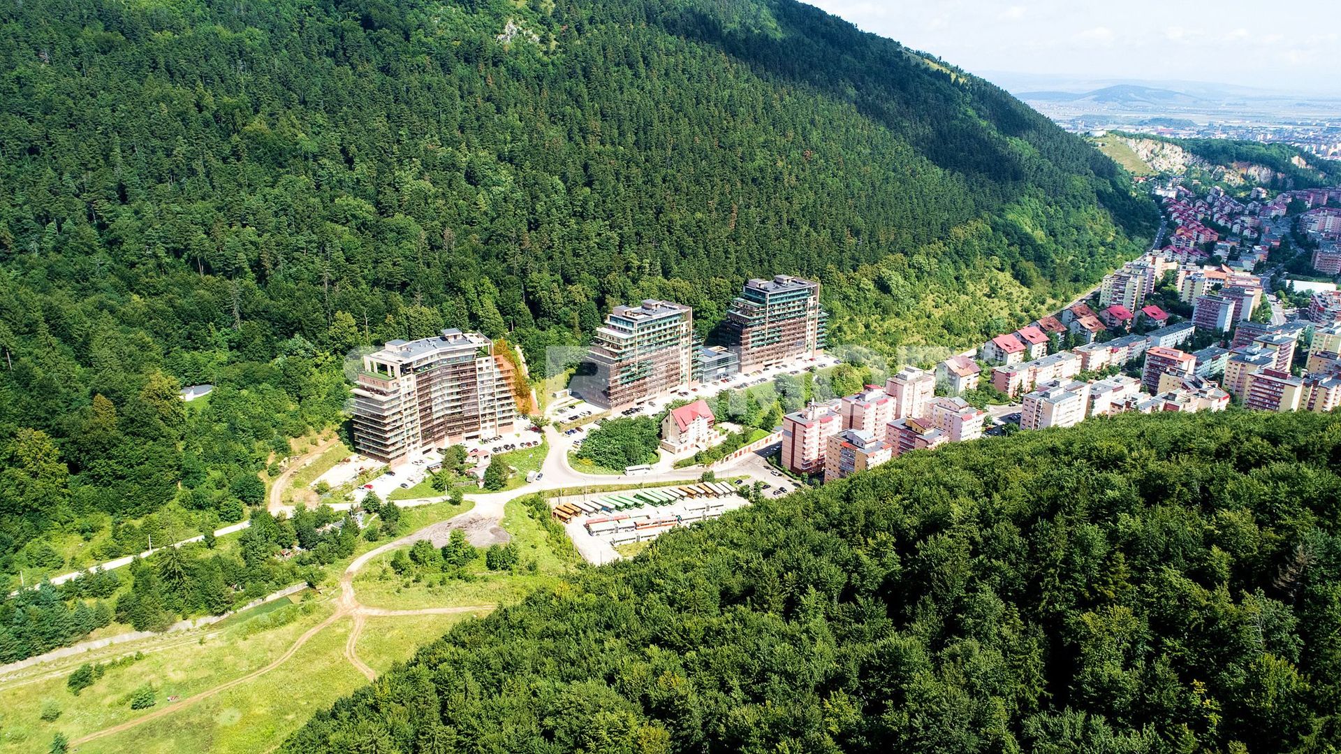 Apartament mobilat doua camere Tampa Gardens