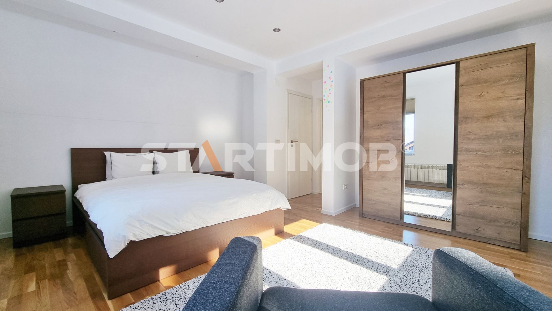 Vila mobilata tip duplex 5 camere