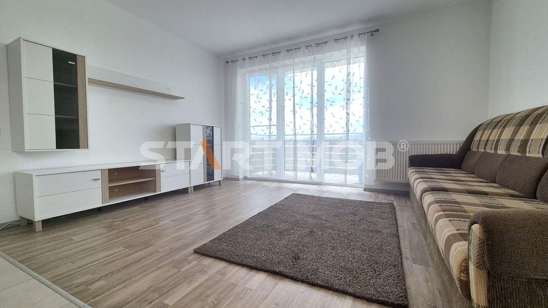 3 camere cu parcare zona  Avantgarden