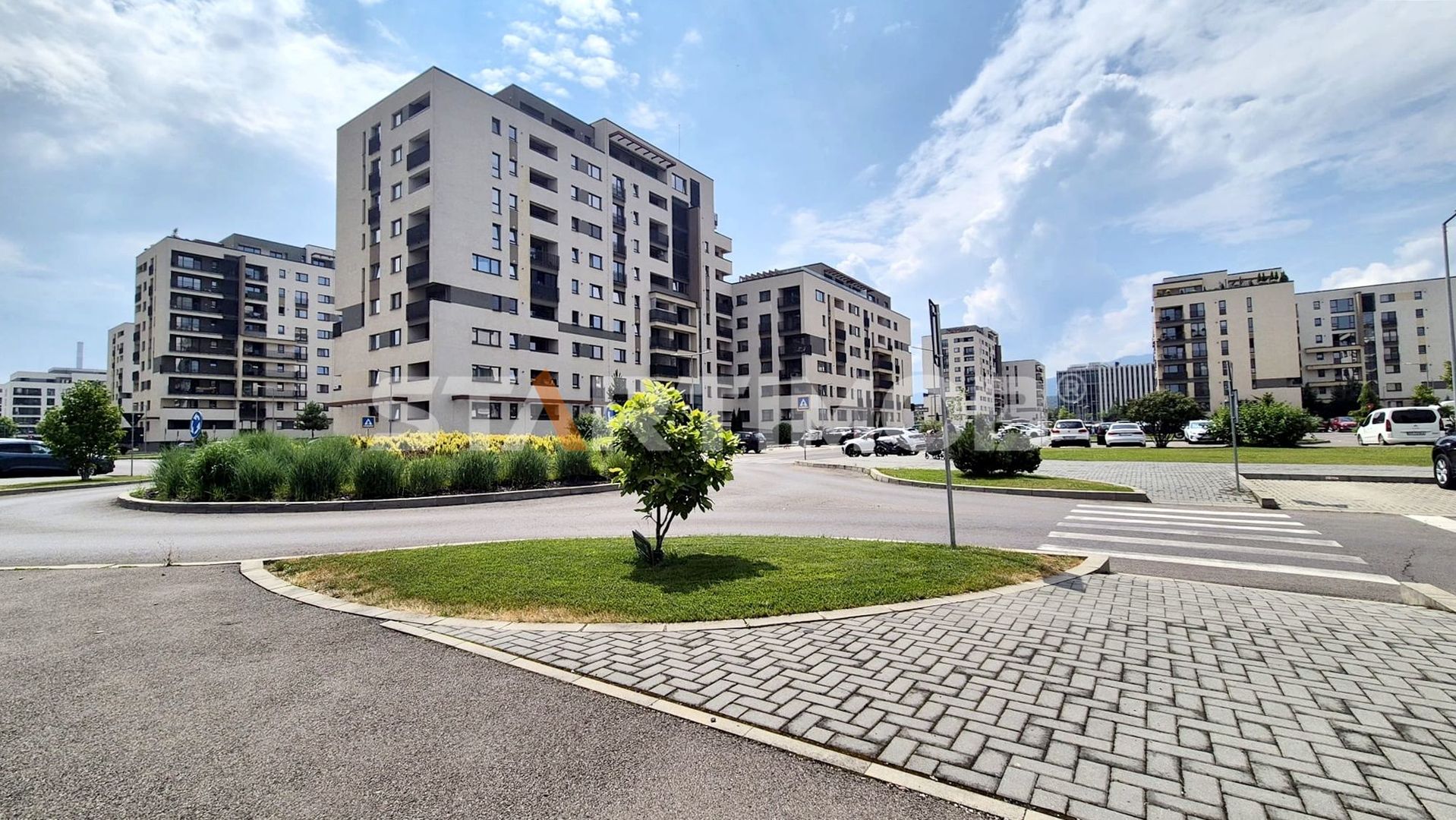 Apartament 2 camere cu boxa si parcare Coresi
