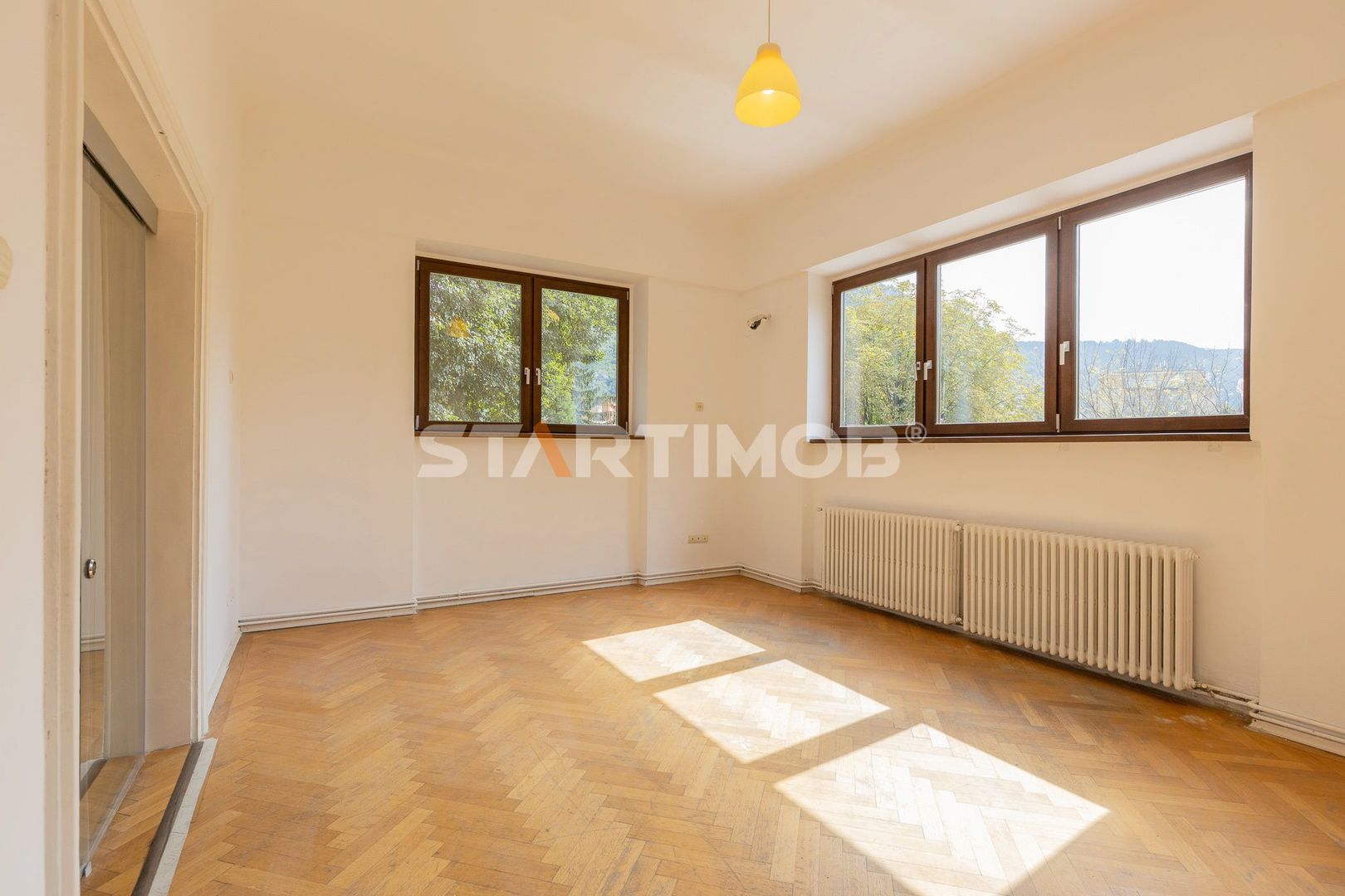 Apartament 4 camere nemobilat Parcul Central Brasov