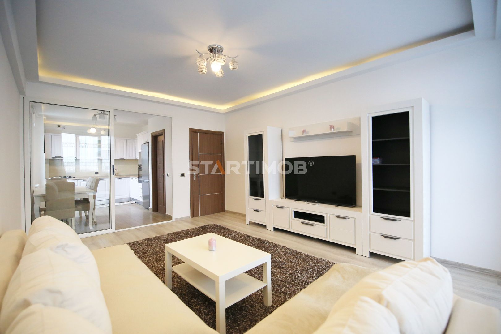 Apartament mobilat Isaran trei camere cu parcare subterana